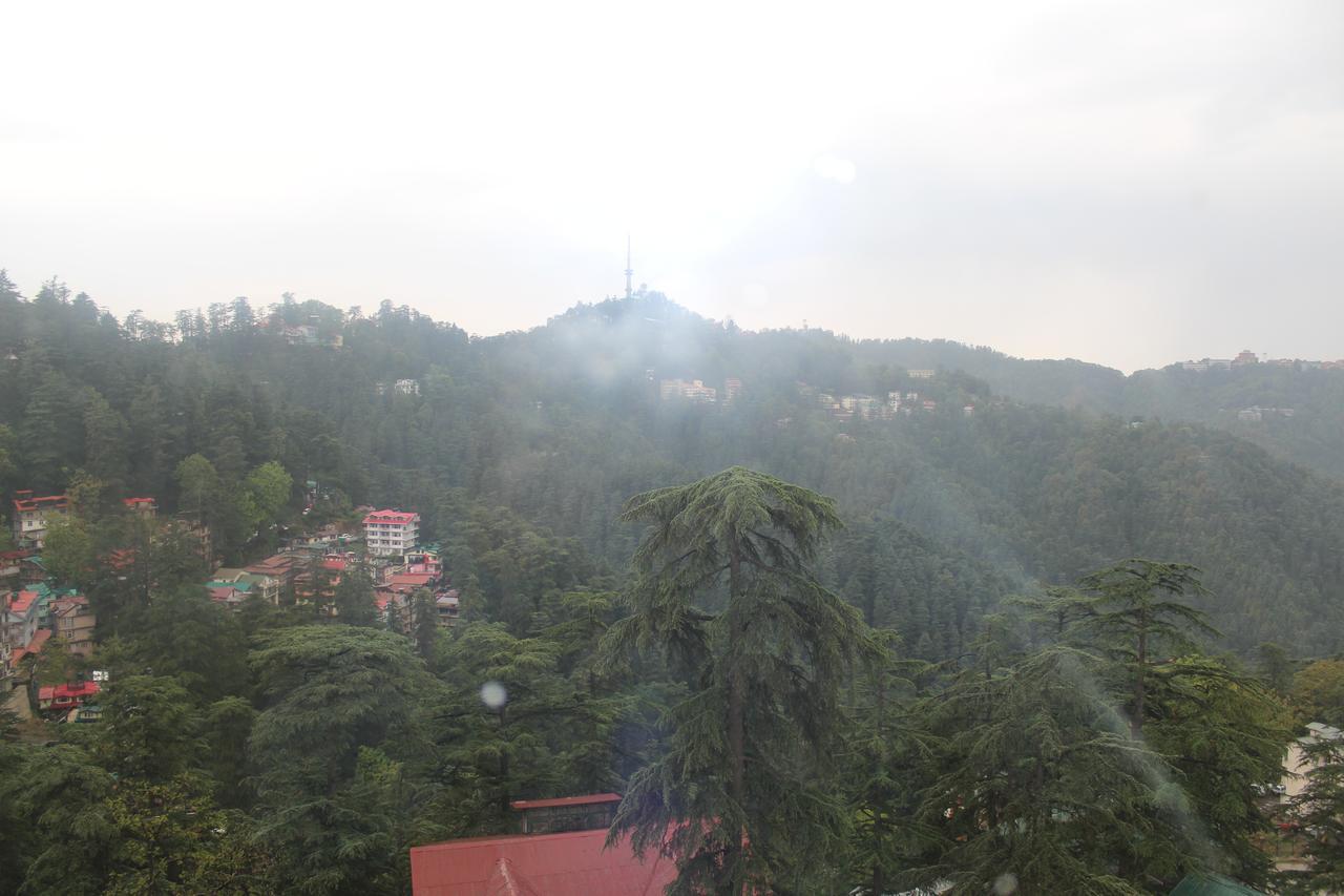 Hotel Meridian Shimla Buitenkant foto